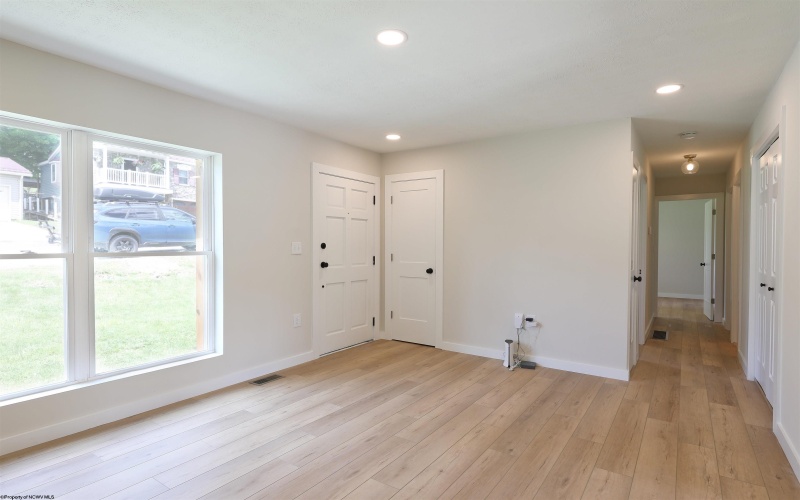 113 Apolla Drive, Morgantown, West Virginia 26501, 3 Bedrooms Bedrooms, 5 Rooms Rooms,1 BathroomBathrooms,Single Family Detached,For Sale,Apolla,10164898