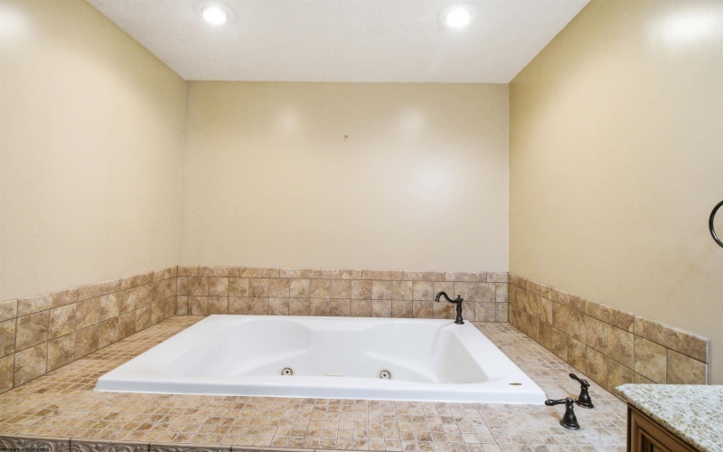 411 Oakdale Avenue, Bridgeport, West Virginia 26301, 3 Bedrooms Bedrooms, 7 Rooms Rooms,2 BathroomsBathrooms,Single Family Detached,For Sale,Oakdale,10164896
