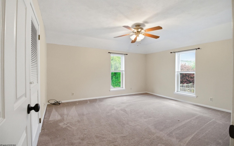 411 Oakdale Avenue, Bridgeport, West Virginia 26301, 3 Bedrooms Bedrooms, 7 Rooms Rooms,2 BathroomsBathrooms,Single Family Detached,For Sale,Oakdale,10164896