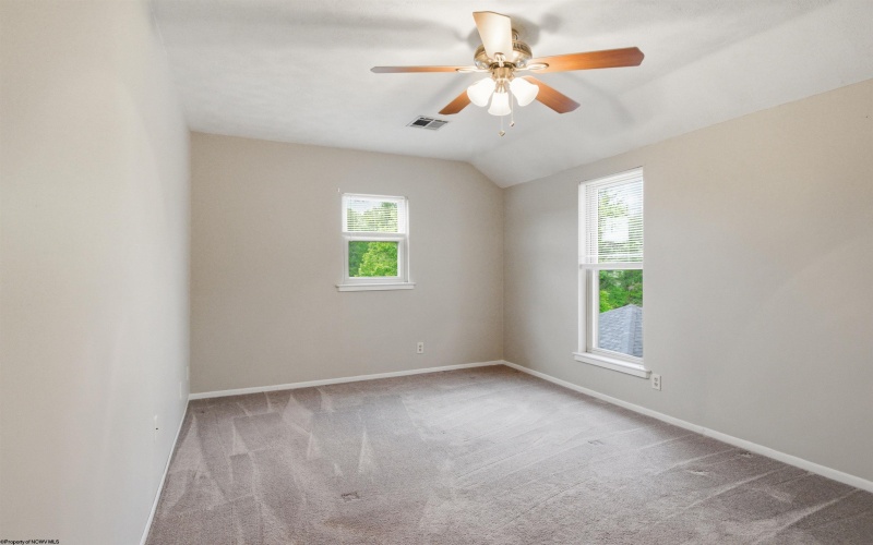 411 Oakdale Avenue, Bridgeport, West Virginia 26301, 3 Bedrooms Bedrooms, 7 Rooms Rooms,2 BathroomsBathrooms,Single Family Detached,For Sale,Oakdale,10164896