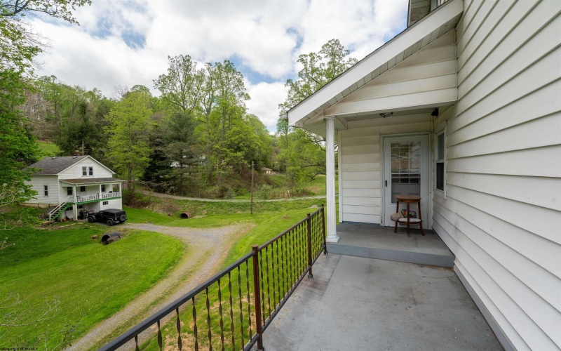 688 Grafton Road, Fairmont, West Virginia 26554, 2 Bedrooms Bedrooms, 7 Rooms Rooms,2 BathroomsBathrooms,Single Family Detached,For Sale,Grafton,10164907