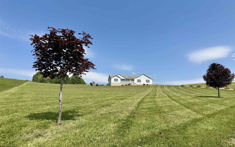 309 Sunrise Ridge Drive, Reedsville, West Virginia 26547, 3 Bedrooms Bedrooms, 8 Rooms Rooms,3 BathroomsBathrooms,Single Family Detached,For Sale,Sunrise Ridge,10164906
