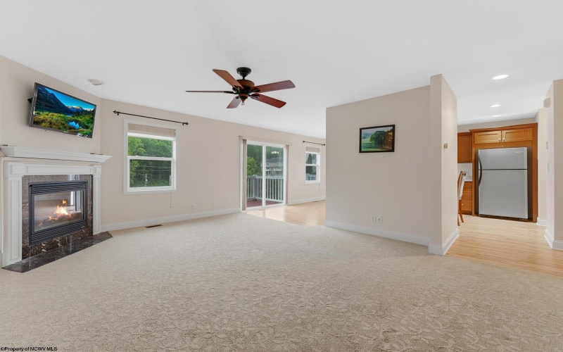 401 Cassina Drive, Morgantown, West Virginia 26505, 3 Bedrooms Bedrooms, 7 Rooms Rooms,2 BathroomsBathrooms,Single Family Attached,For Sale,Cassina,10164915