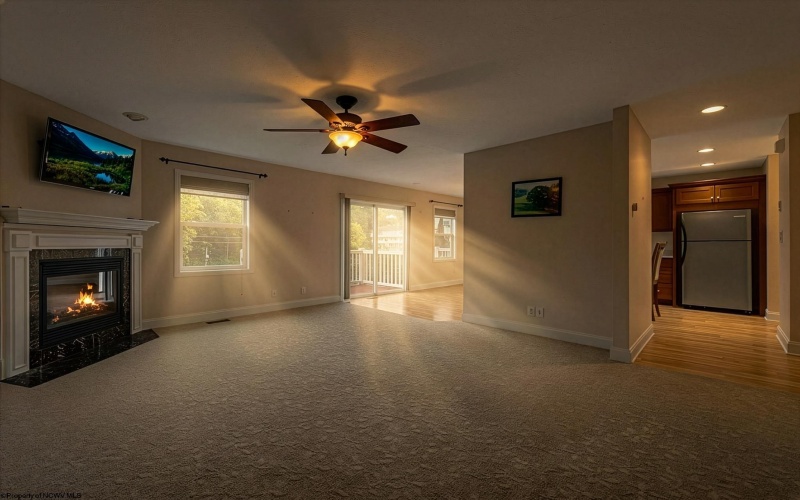 401 Cassina Drive, Morgantown, West Virginia 26505, 3 Bedrooms Bedrooms, 7 Rooms Rooms,2 BathroomsBathrooms,Single Family Attached,For Sale,Cassina,10164915