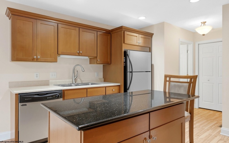401 Cassina Drive, Morgantown, West Virginia 26505, 3 Bedrooms Bedrooms, 7 Rooms Rooms,2 BathroomsBathrooms,Single Family Attached,For Sale,Cassina,10164915