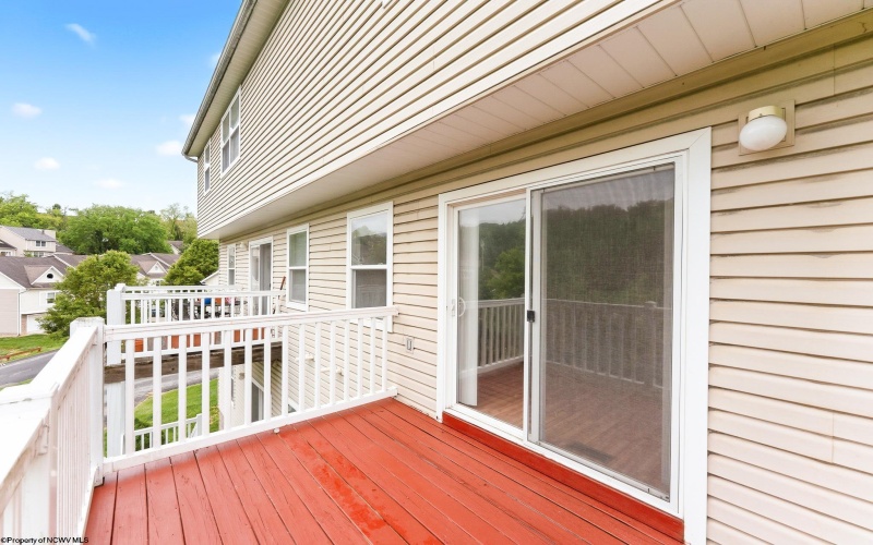 401 Cassina Drive, Morgantown, West Virginia 26505, 3 Bedrooms Bedrooms, 7 Rooms Rooms,2 BathroomsBathrooms,Single Family Attached,For Sale,Cassina,10164915