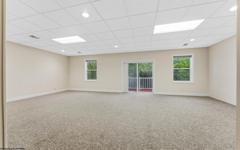 401 Cassina Drive, Morgantown, West Virginia 26505, 3 Bedrooms Bedrooms, 7 Rooms Rooms,2 BathroomsBathrooms,Single Family Attached,For Sale,Cassina,10164915