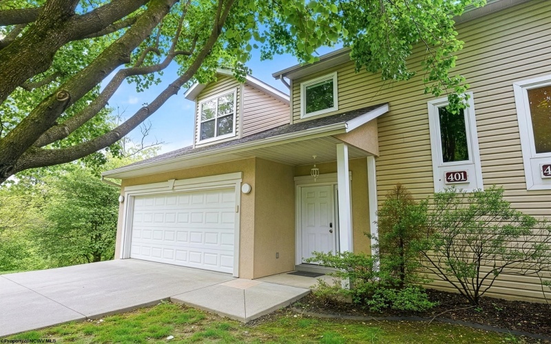 401 Cassina Drive, Morgantown, West Virginia 26505, 3 Bedrooms Bedrooms, 7 Rooms Rooms,2 BathroomsBathrooms,Single Family Attached,For Sale,Cassina,10164915