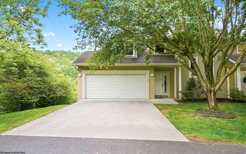 401 Cassina Drive, Morgantown, West Virginia 26505, 3 Bedrooms Bedrooms, 7 Rooms Rooms,2 BathroomsBathrooms,Single Family Attached,For Sale,Cassina,10164915