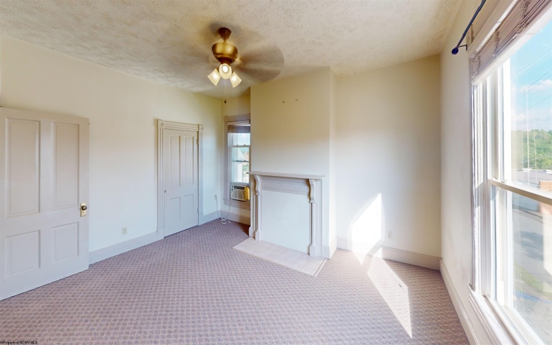 405 6th Street, Fairmont, West Virginia 26554-9998, 4 Bedrooms Bedrooms, 9 Rooms Rooms,1 BathroomBathrooms,Single Family Detached,For Sale,6th,10164933 405 6th Street, Fairmont, West Virginia 26554-9998, 4 Bedrooms Bedrooms, 9 Rooms Rooms,1 BathroomBathrooms,Single Family Detached,For Sale,6th,10164933