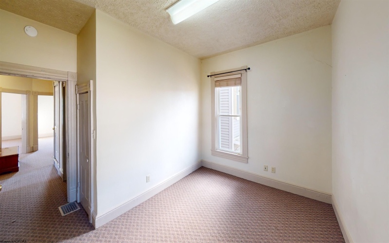 405 6th Street, Fairmont, West Virginia 26554-9998, 4 Bedrooms Bedrooms, 9 Rooms Rooms,1 BathroomBathrooms,Single Family Detached,For Sale,6th,10164933 405 6th Street, Fairmont, West Virginia 26554-9998, 4 Bedrooms Bedrooms, 9 Rooms Rooms,1 BathroomBathrooms,Single Family Detached,For Sale,6th,10164933