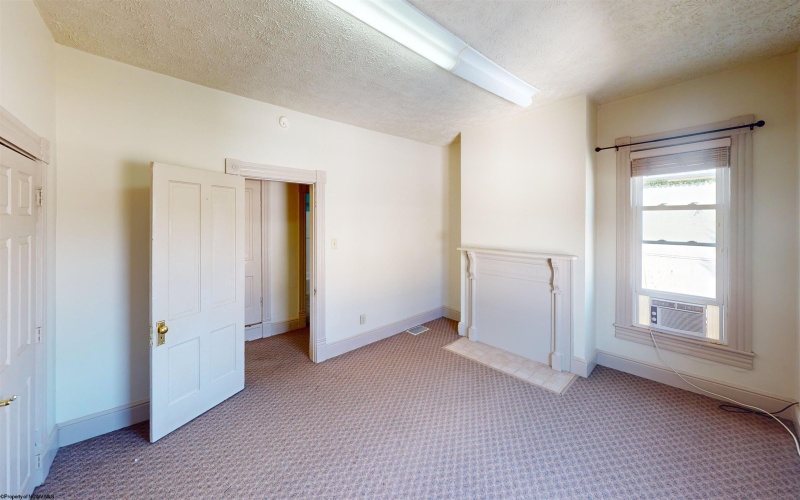 405 6th Street, Fairmont, West Virginia 26554-9998, 4 Bedrooms Bedrooms, 9 Rooms Rooms,1 BathroomBathrooms,Single Family Detached,For Sale,6th,10164933 405 6th Street, Fairmont, West Virginia 26554-9998, 4 Bedrooms Bedrooms, 9 Rooms Rooms,1 BathroomBathrooms,Single Family Detached,For Sale,6th,10164933