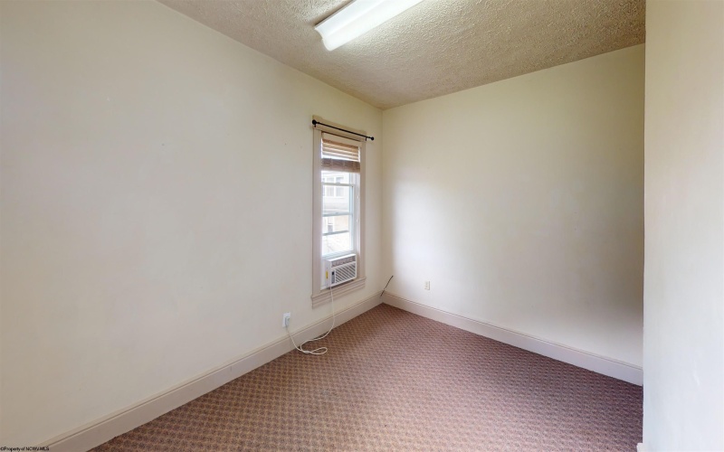 405 6th Street, Fairmont, West Virginia 26554-9998, 4 Bedrooms Bedrooms, 9 Rooms Rooms,1 BathroomBathrooms,Single Family Detached,For Sale,6th,10164933 405 6th Street, Fairmont, West Virginia 26554-9998, 4 Bedrooms Bedrooms, 9 Rooms Rooms,1 BathroomBathrooms,Single Family Detached,For Sale,6th,10164933
