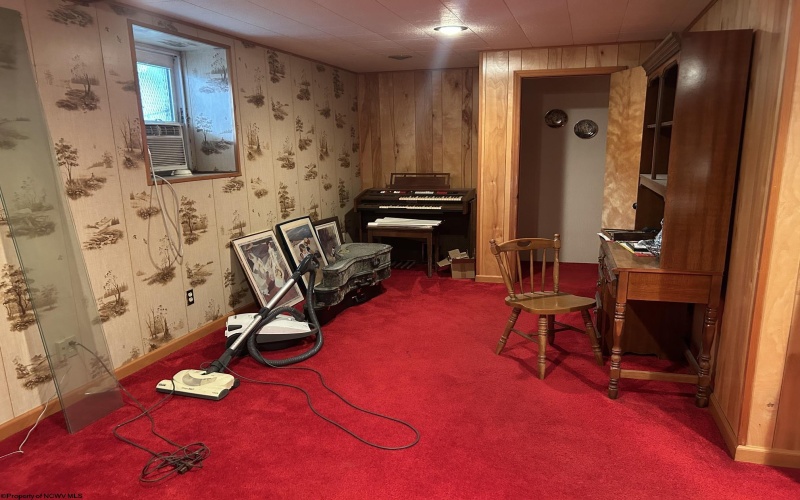 1014 Indiana Avenue, Fairmont, West Virginia 26554-3151, 3 Bedrooms Bedrooms, 11 Rooms Rooms,3 BathroomsBathrooms,Single Family Detached,For Sale,Indiana,10164932