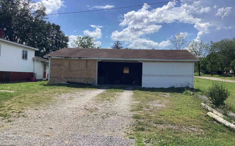 53 Farnsworth Avenue, Buckhannon, West Virginia 26201, 3 Bedrooms Bedrooms, 7 Rooms Rooms,1 BathroomBathrooms,Single Family Detached,For Sale,Farnsworth,10164928 53 Farnsworth Avenue, Buckhannon, West Virginia 26201, 3 Bedrooms Bedrooms, 7 Rooms Rooms,1 BathroomBathrooms,Single Family Detached,For Sale,Farnsworth,10164928