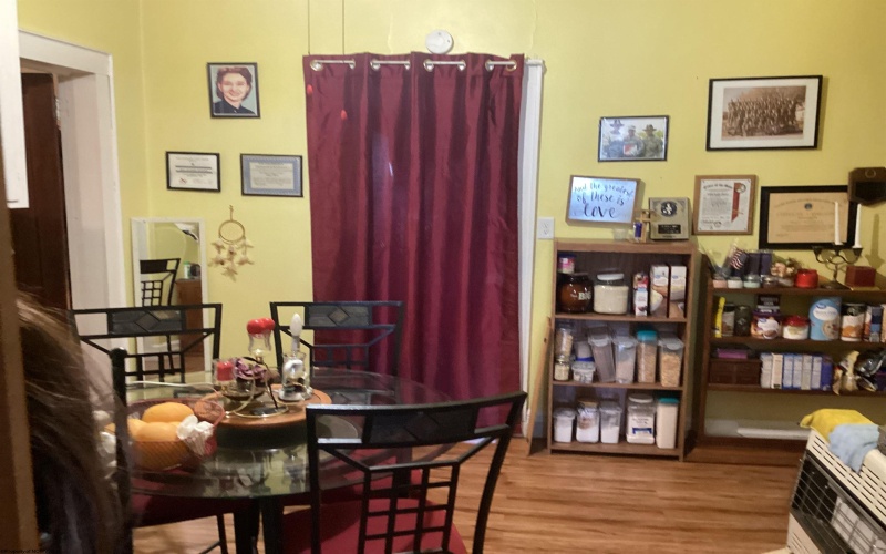 53 Farnsworth Avenue, Buckhannon, West Virginia 26201, 3 Bedrooms Bedrooms, 7 Rooms Rooms,1 BathroomBathrooms,Single Family Detached,For Sale,Farnsworth,10164928 53 Farnsworth Avenue, Buckhannon, West Virginia 26201, 3 Bedrooms Bedrooms, 7 Rooms Rooms,1 BathroomBathrooms,Single Family Detached,For Sale,Farnsworth,10164928
