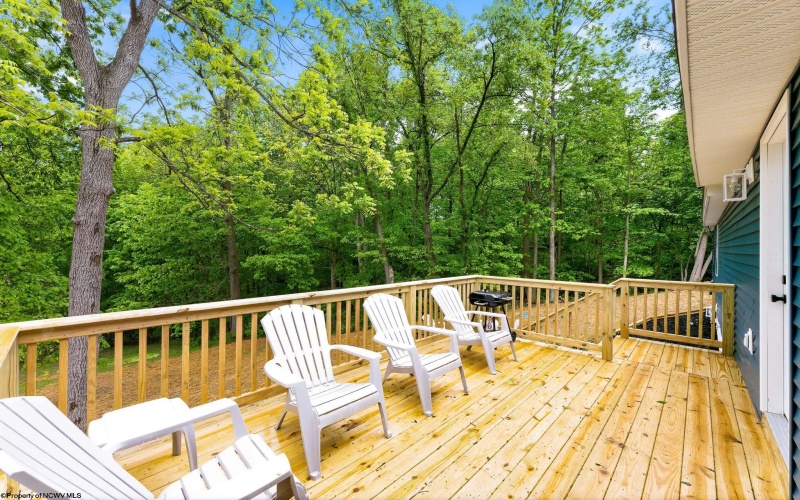 1144 Grafton Road, Morgantown, West Virginia 26508, 4 Bedrooms Bedrooms, 6 Rooms Rooms,3 BathroomsBathrooms,Single Family Detached,For Sale,Grafton,10164908