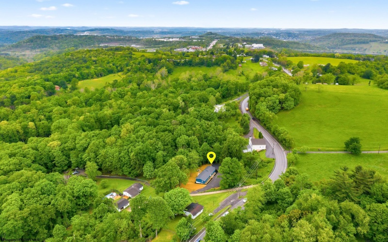 1144 Grafton Road, Morgantown, West Virginia 26508, 4 Bedrooms Bedrooms, 6 Rooms Rooms,3 BathroomsBathrooms,Single Family Detached,For Sale,Grafton,10164908