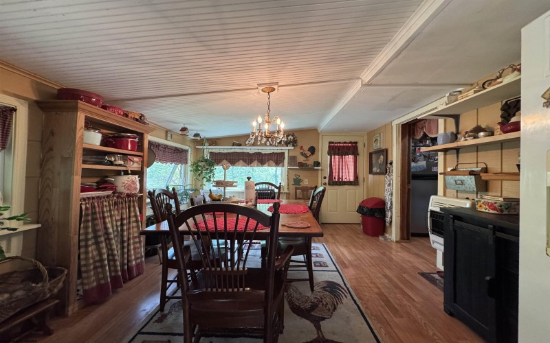 806 Indian Run Road, Salem, West Virginia 26426-8582, 3 Bedrooms Bedrooms, 6 Rooms Rooms,2 BathroomsBathrooms,Single Family Detached,For Sale,Indian Run,10164934