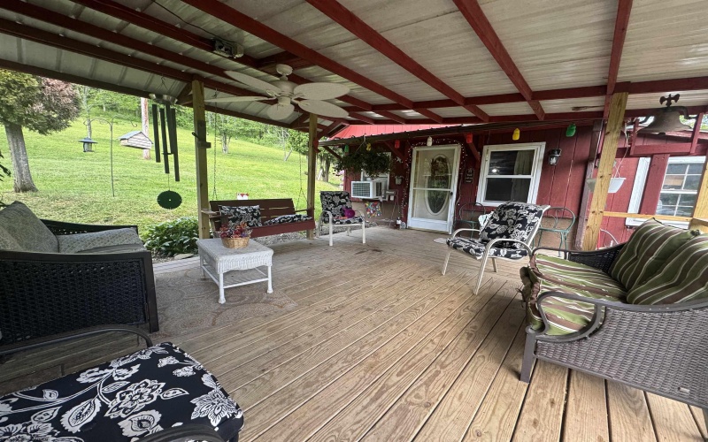 806 Indian Run Road, Salem, West Virginia 26426-8582, 3 Bedrooms Bedrooms, 6 Rooms Rooms,2 BathroomsBathrooms,Single Family Detached,For Sale,Indian Run,10164934