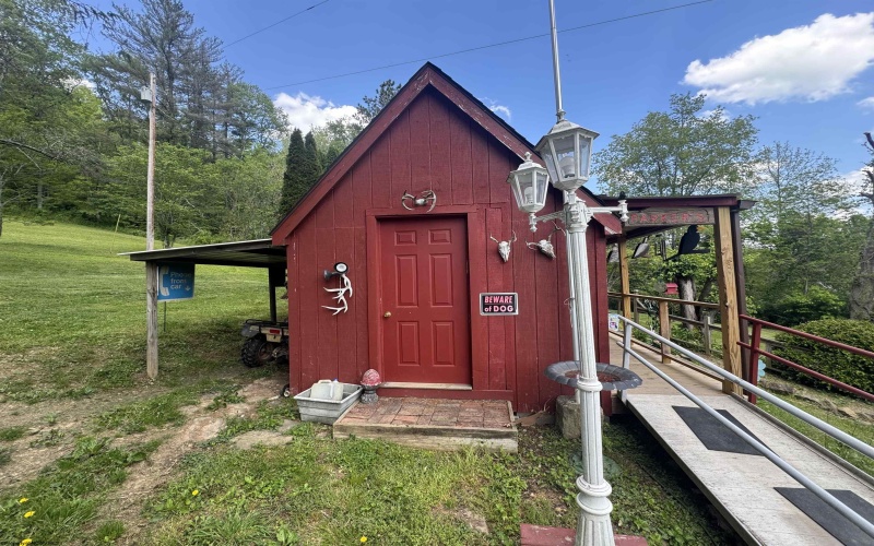 806 Indian Run Road, Salem, West Virginia 26426-8582, 3 Bedrooms Bedrooms, 6 Rooms Rooms,2 BathroomsBathrooms,Single Family Detached,For Sale,Indian Run,10164934