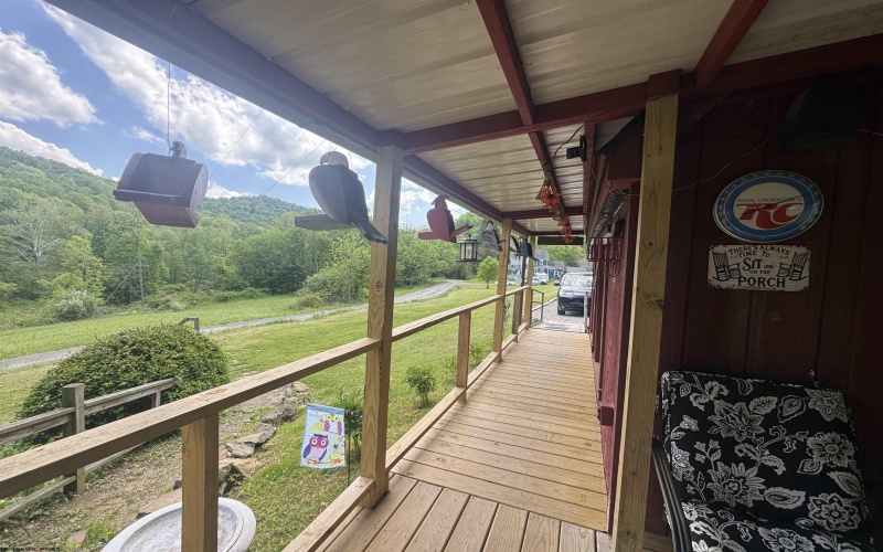 806 Indian Run Road, Salem, West Virginia 26426-8582, 3 Bedrooms Bedrooms, 6 Rooms Rooms,2 BathroomsBathrooms,Single Family Detached,For Sale,Indian Run,10164934