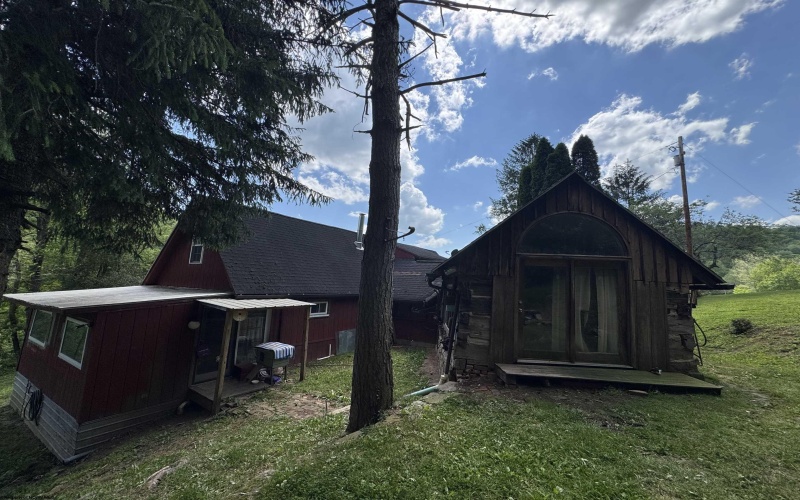 806 Indian Run Road, Salem, West Virginia 26426-8582, 3 Bedrooms Bedrooms, 6 Rooms Rooms,2 BathroomsBathrooms,Single Family Detached,For Sale,Indian Run,10164934
