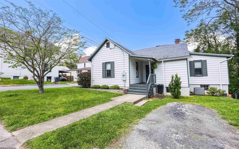245 Cherry Street, Morgantown, West Virginia 26501, 2 Bedrooms Bedrooms, 5 Rooms Rooms,1 BathroomBathrooms,Single Family Detached,For Sale,Cherry,10164940