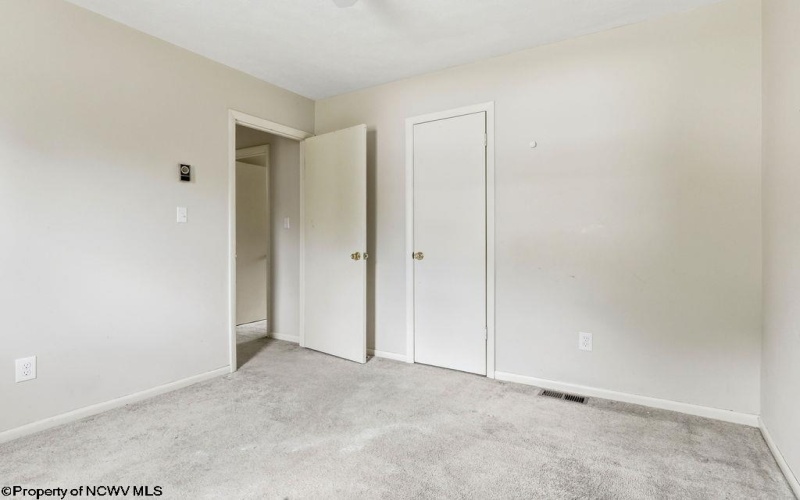 51 England Road, Morgantown, West Virginia 26508, 3 Bedrooms Bedrooms, 6 Rooms Rooms,1 BathroomBathrooms,Single Family Detached,For Sale,England,10164935