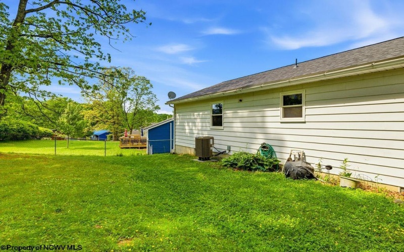 51 England Road, Morgantown, West Virginia 26508, 3 Bedrooms Bedrooms, 6 Rooms Rooms,1 BathroomBathrooms,Single Family Detached,For Sale,England,10164935