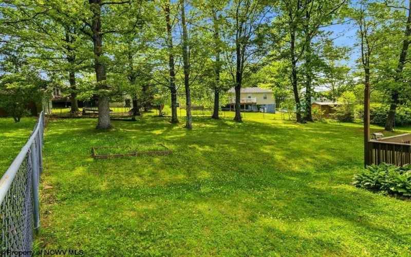 51 England Road, Morgantown, West Virginia 26508, 3 Bedrooms Bedrooms, 6 Rooms Rooms,1 BathroomBathrooms,Single Family Detached,For Sale,England,10164935