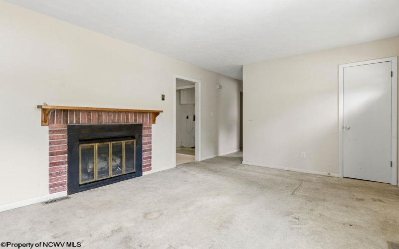 51 England Road, Morgantown, West Virginia 26508, 3 Bedrooms Bedrooms, 6 Rooms Rooms,1 BathroomBathrooms,Single Family Detached,For Sale,England,10164935