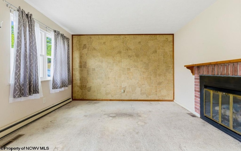 51 England Road, Morgantown, West Virginia 26508, 3 Bedrooms Bedrooms, 6 Rooms Rooms,1 BathroomBathrooms,Single Family Detached,For Sale,England,10164935