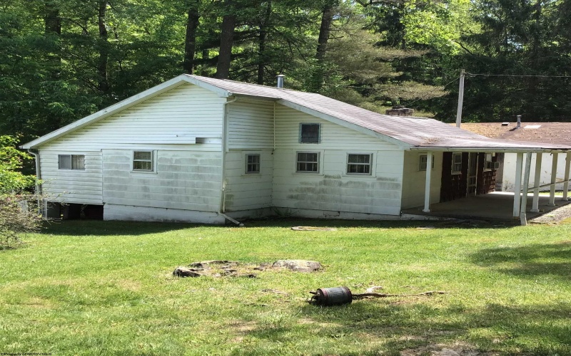 33 Woodhaven Lane, Fairmont, West Virginia 26554-6069, 2 Bedrooms Bedrooms, 5 Rooms Rooms,1 BathroomBathrooms,Single Family Detached,For Sale,Woodhaven,10164942