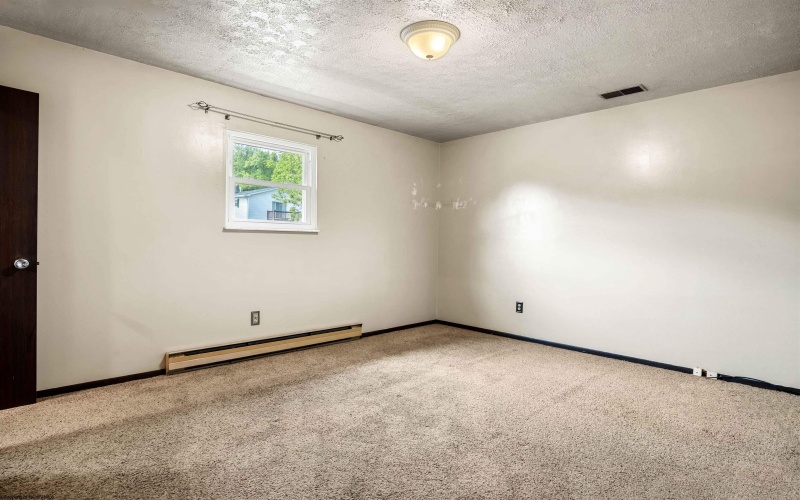202 Braddock Street, Fairmont, West Virginia 26554, 3 Bedrooms Bedrooms, 8 Rooms Rooms,2 BathroomsBathrooms,Single Family Detached,For Sale,Braddock,10164984 202 Braddock Street, Fairmont, West Virginia 26554, 3 Bedrooms Bedrooms, 8 Rooms Rooms,2 BathroomsBathrooms,Single Family Detached,For Sale,Braddock,10164984