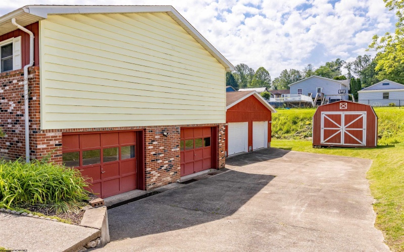 202 Braddock Street, Fairmont, West Virginia 26554, 3 Bedrooms Bedrooms, 8 Rooms Rooms,2 BathroomsBathrooms,Single Family Detached,For Sale,Braddock,10164984 202 Braddock Street, Fairmont, West Virginia 26554, 3 Bedrooms Bedrooms, 8 Rooms Rooms,2 BathroomsBathrooms,Single Family Detached,For Sale,Braddock,10164984
