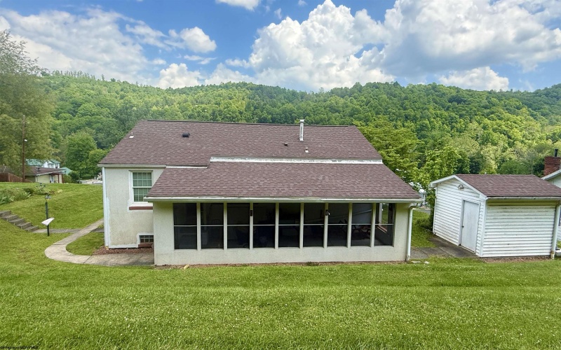 660 UPPER BEECH Street, Grafton, West Virginia 26354, 3 Bedrooms Bedrooms, 8 Rooms Rooms,1 BathroomBathrooms,Single Family Detached,For Sale,UPPER BEECH,10164980