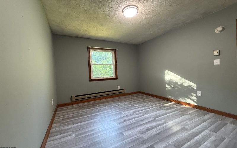 3652 Husky Highway, Farmington, West Virginia 26571, 2 Bedrooms Bedrooms, 4 Rooms Rooms,1 BathroomBathrooms,Single Family Detached,For Sale,Husky,10164975