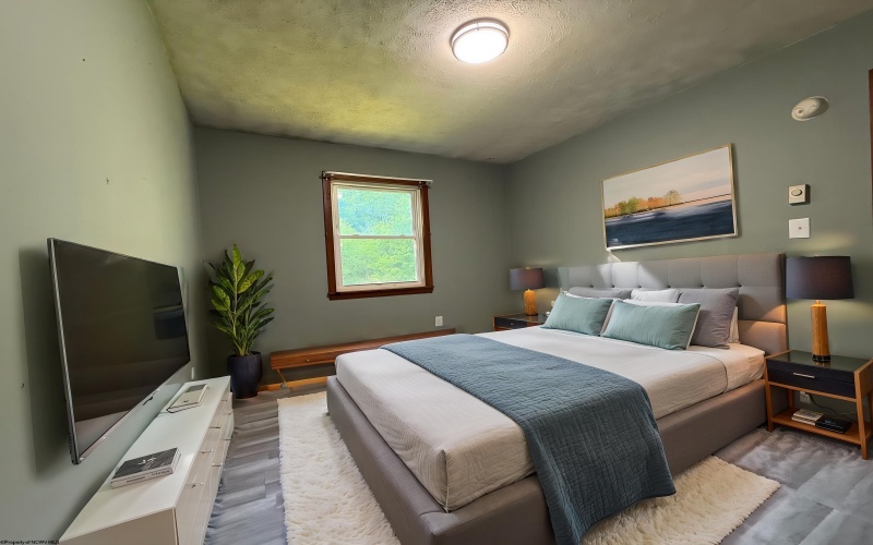 3652 Husky Highway, Farmington, West Virginia 26571, 2 Bedrooms Bedrooms, 4 Rooms Rooms,1 BathroomBathrooms,Single Family Detached,For Sale,Husky,10164975