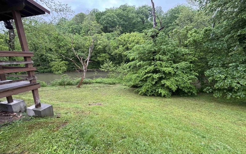 3652 Husky Highway, Farmington, West Virginia 26571, 2 Bedrooms Bedrooms, 4 Rooms Rooms,1 BathroomBathrooms,Single Family Detached,For Sale,Husky,10164975