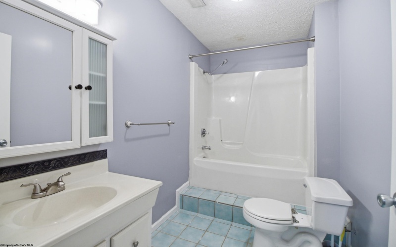 150 Sherwood Road, Bridgeport, West Virginia 26330, 3 Bedrooms Bedrooms, 8 Rooms Rooms,3 BathroomsBathrooms,Single Family Detached,For Sale,Sherwood,10164963
