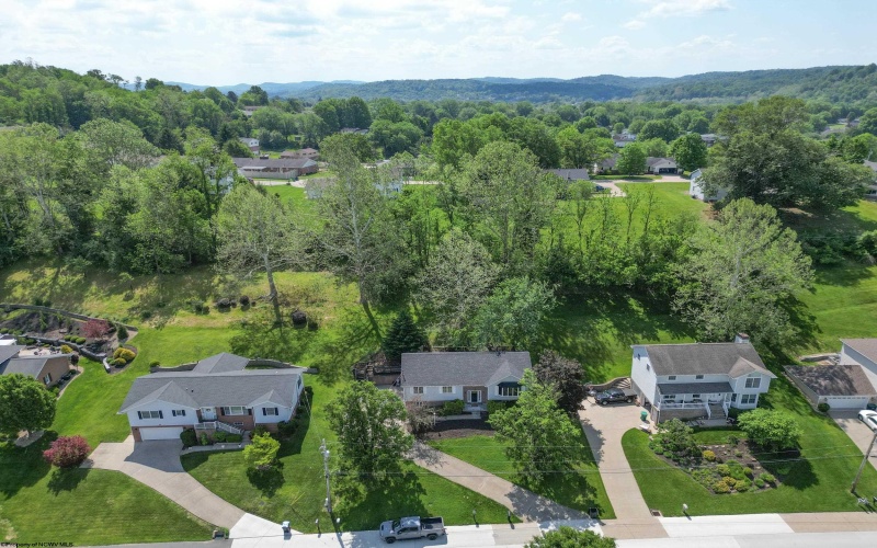 150 Sherwood Road, Bridgeport, West Virginia 26330, 3 Bedrooms Bedrooms, 8 Rooms Rooms,3 BathroomsBathrooms,Single Family Detached,For Sale,Sherwood,10164963