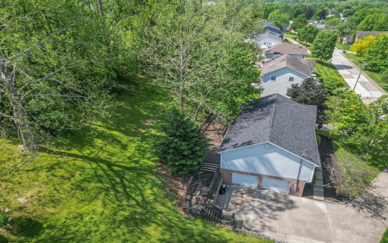 150 Sherwood Road, Bridgeport, West Virginia 26330, 3 Bedrooms Bedrooms, 8 Rooms Rooms,3 BathroomsBathrooms,Single Family Detached,For Sale,Sherwood,10164963