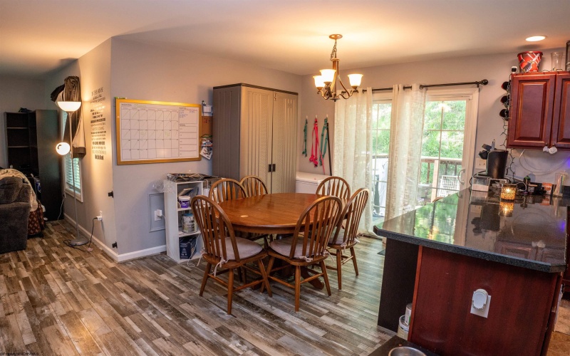 156 Auburn Drive, Morgantown, West Virginia 26501, 4 Bedrooms Bedrooms, 8 Rooms Rooms,2 BathroomsBathrooms,Single Family Detached,For Sale,Auburn,10164969