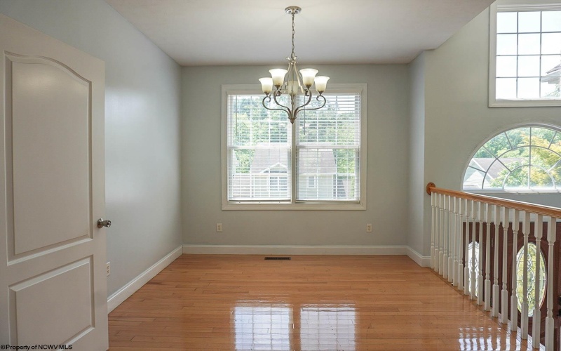 307 Villa View Drive, Morgantown, West Virginia 26505, 4 Bedrooms Bedrooms, 7 Rooms Rooms,3 BathroomsBathrooms,Single Family Detached,For Sale,Villa View,10164968