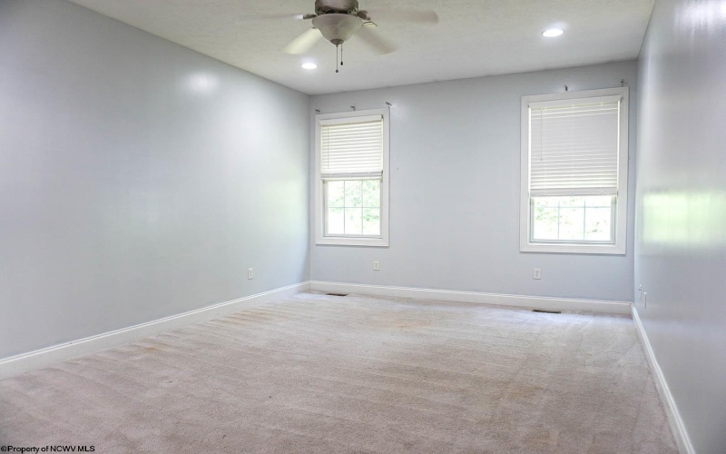 307 Villa View Drive, Morgantown, West Virginia 26505, 4 Bedrooms Bedrooms, 7 Rooms Rooms,3 BathroomsBathrooms,Single Family Detached,For Sale,Villa View,10164968