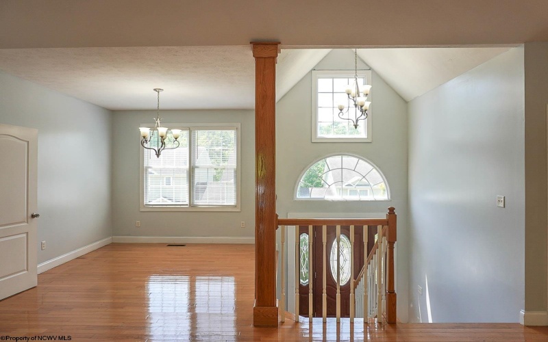 307 Villa View Drive, Morgantown, West Virginia 26505, 4 Bedrooms Bedrooms, 7 Rooms Rooms,3 BathroomsBathrooms,Single Family Detached,For Sale,Villa View,10164968