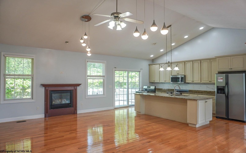 307 Villa View Drive, Morgantown, West Virginia 26505, 4 Bedrooms Bedrooms, 7 Rooms Rooms,3 BathroomsBathrooms,Single Family Detached,For Sale,Villa View,10164968