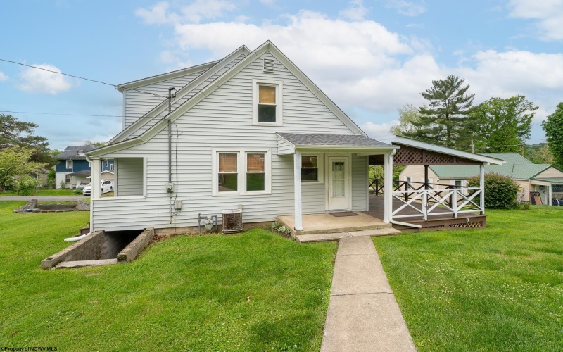 1417 Andmore Avenue, Morgantown, West Virginia 26505, 4 Bedrooms Bedrooms, 7 Rooms Rooms,2 BathroomsBathrooms,Single Family Detached,For Sale,Andmore,10164965