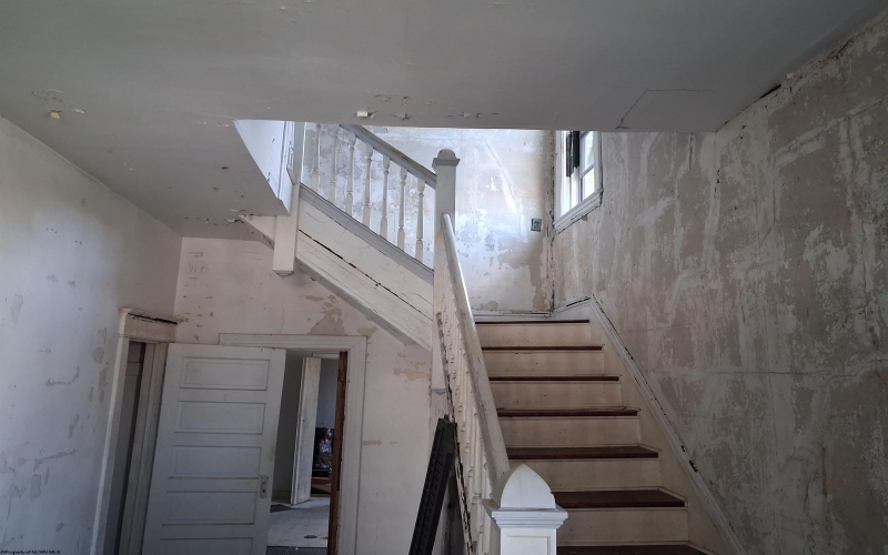524 Warwood Avenue, Wheeling, West Virginia 26003, 3 Bedrooms Bedrooms, 9 Rooms Rooms,1 BathroomBathrooms,Single Family Detached,For Sale,Warwood,10164961